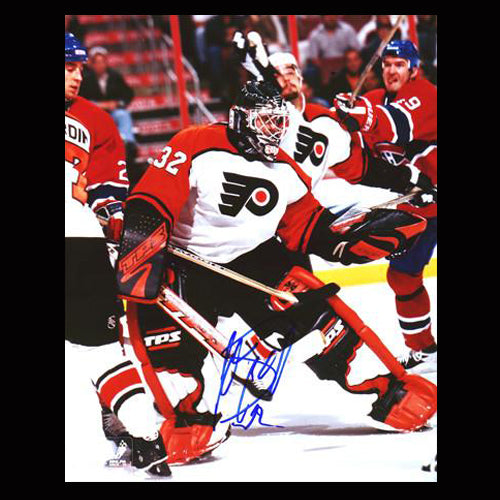 ROMAN CECHMANEK Philadelphia Flyers Autographed Save 8x10 Photo