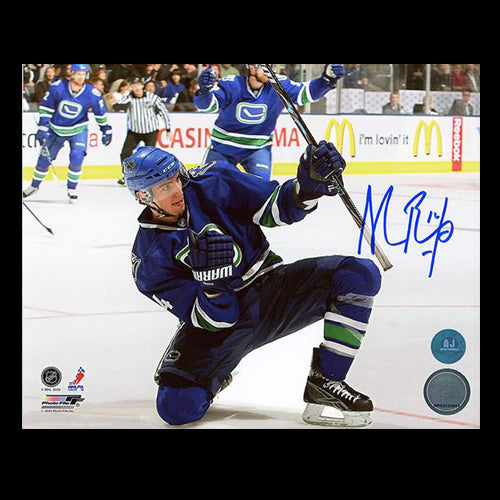 Alex Burrows Vancouver Canucks Autographed 8x10 Photo
