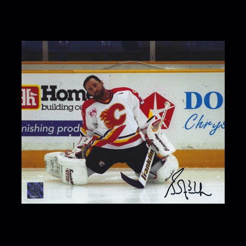 Grant Fuhr Calgary Flames Autographed Stretching 8x10 Photo