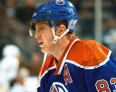 Ales Hemsky Edmonton Oilers Autographed Up-Close 8x10 Photo