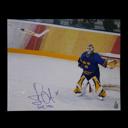 Henrik Lundqvist Team Sweden Autographed 16x20 2006 Gold Photo