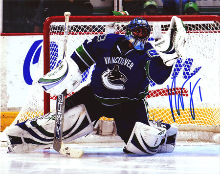 Roberto Luongo Vancouver Canucks Autographed Glove Save 8x10 Photo