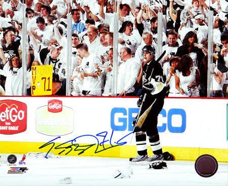 Evgeni Malkin Pittsburgh Penguins Autographed Hat-Trick 8x10 Photo