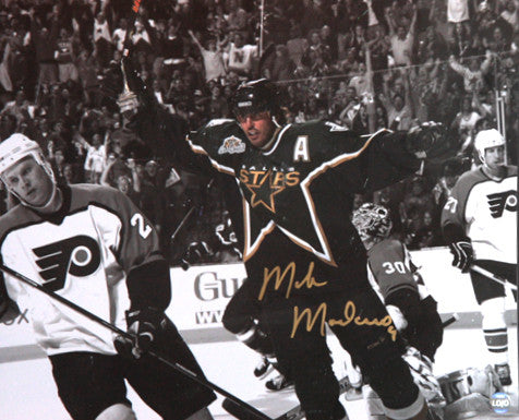 Mike Modano Dallas Stars Autographed 16x20 Spotlight Photo