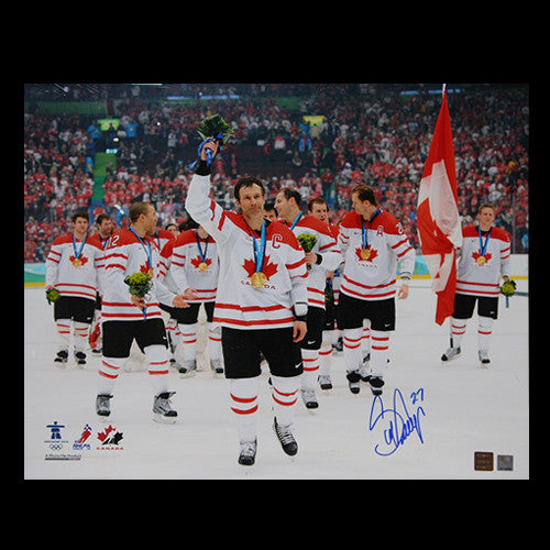 Scott Niedermayer Team Canada Autographed 2010 Gold Medal 16x20 Photo