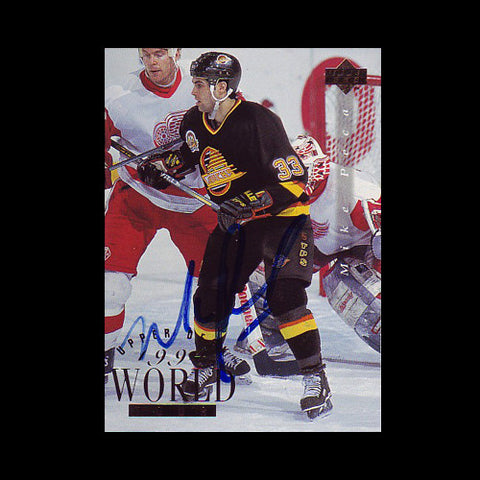 Mike Peca Vancouver Canucks Autographed Card