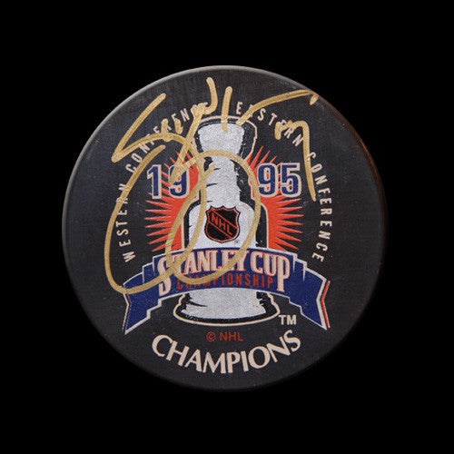 Scott Stevens New Jersey Devils 1995 Stanley Cup Champions Autographed Puck